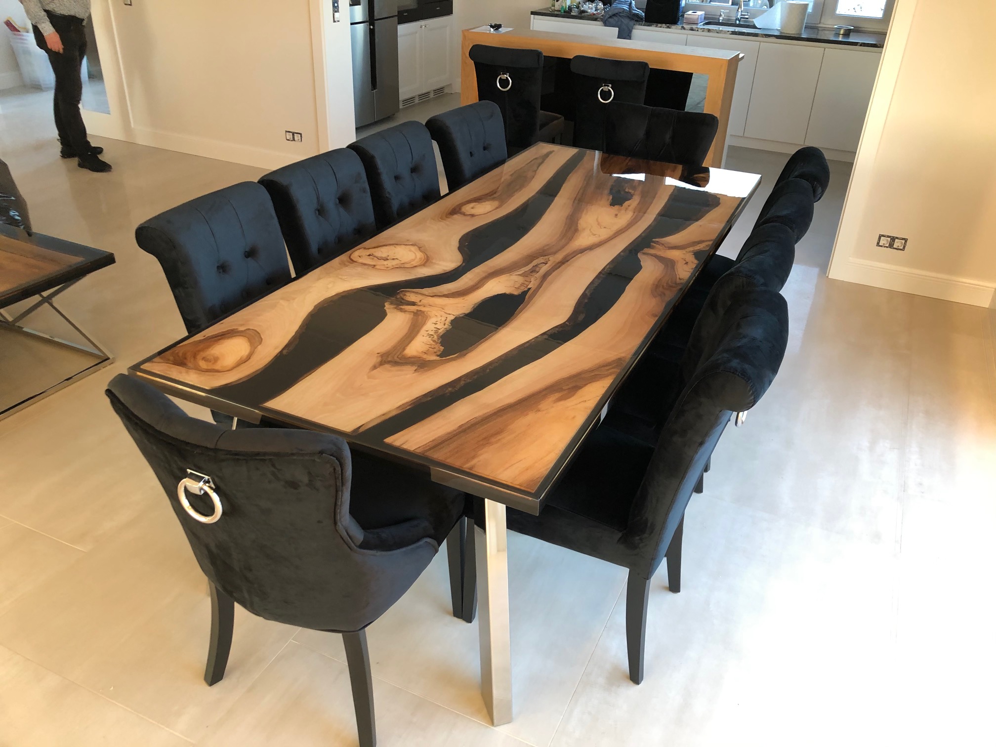 stoły z żywicy (7) Stół z żywicy epoksydowej do salonu